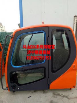 点击查看详细信息<br>标题：斗山DX260/DX300/DX系列驾驶室总成 带内饰  阅读次数：2040